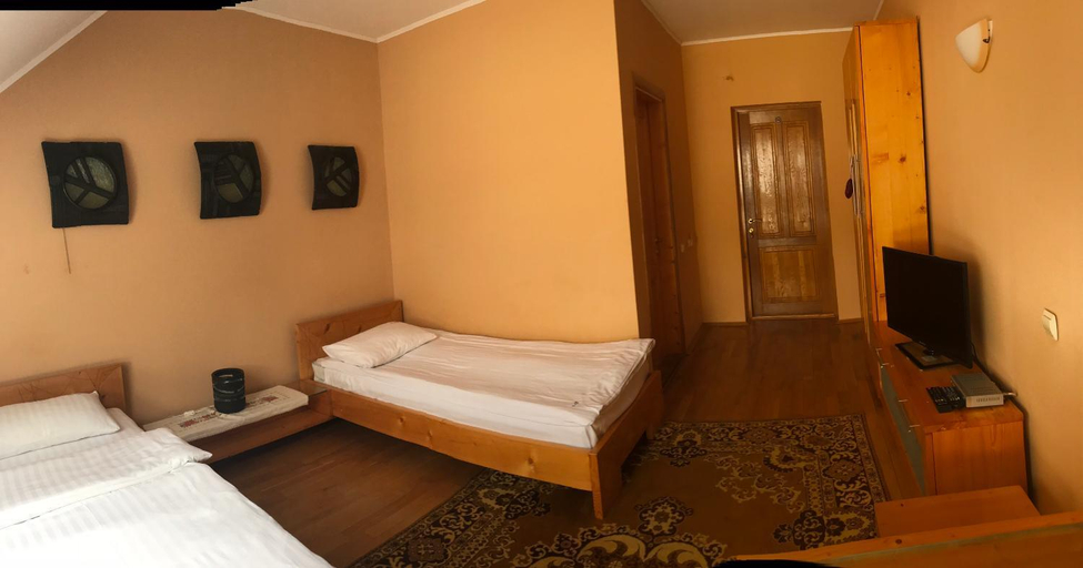 Bedroom 3, Complex Vivcharyk, Skolivs'kyi