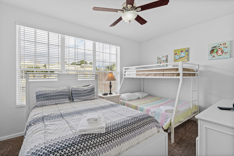 Room 3, Comfortable 3BR Near Convention Center Epic Park, Orange