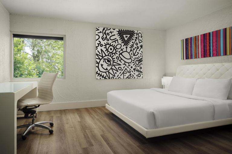 Bedroom 3, The Clarendon Hotel & Spa, BW Signature Collection, Maricopa