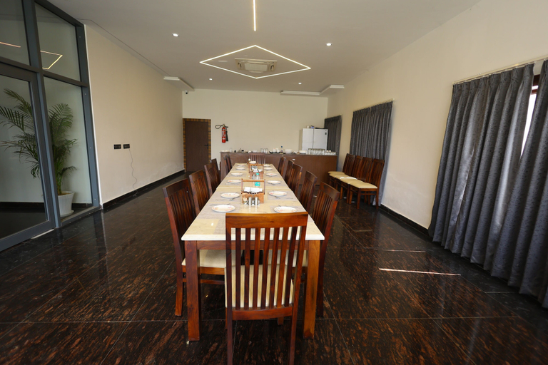 Dining, Corbett Caves Resort, Nainital