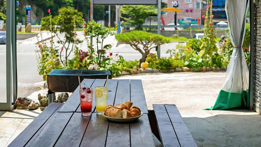 Food & Drinks 4, Samcheok Sol Beach Pension, Samcheok