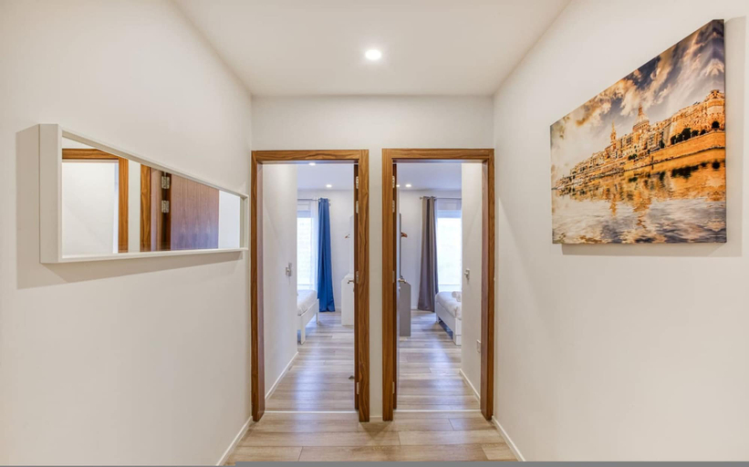 Room 5, Charming Marsaskala Stay Balcony Seafront Walks