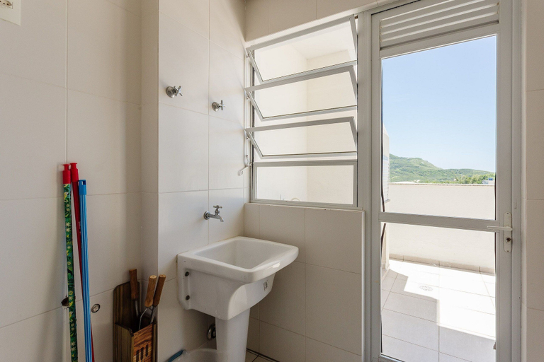 Bathroom 3, Apartments With Pool in Floripa - CAC, Florianopolis