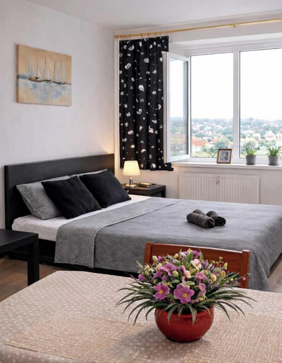 Others 5, VBloku Apartments, Praha 5