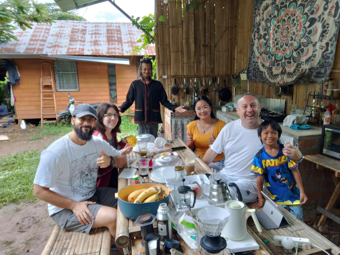 Food & Drinks, Kiniman Home, Pai
