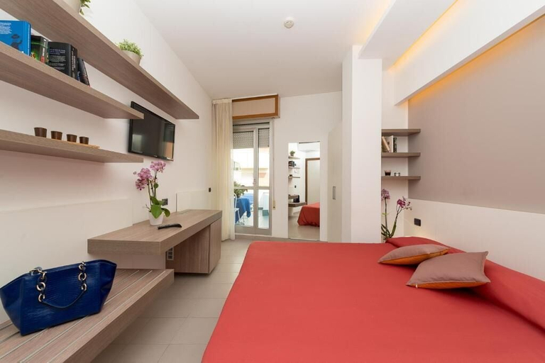 Bedroom 3, Zenit Hotel, Teramo