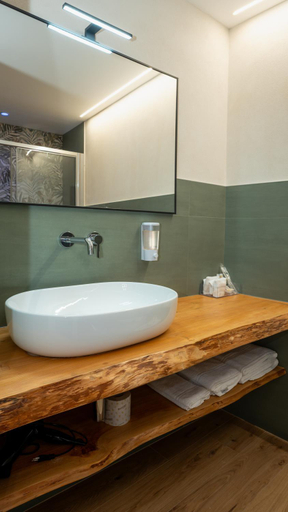 Bathroom 3, Terrazza Campailla, Ragusa