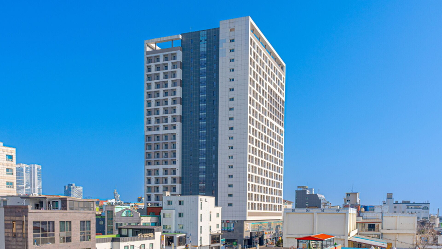 Primary image