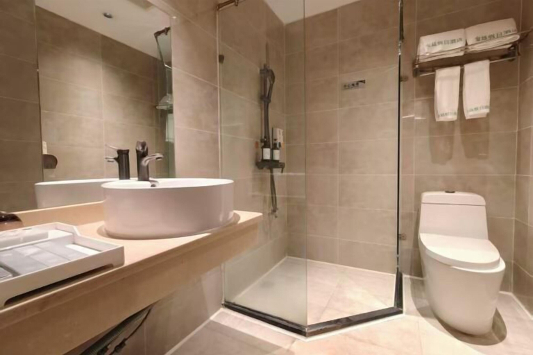 Bathroom 2, Jin Ting Hotel, Nanning