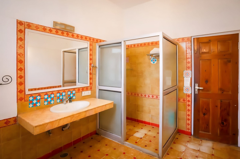 Bathroom, Chopra Farms and Resorts, Gurgaon