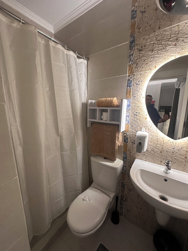 Bathroom 4, Heritage Hostel, Qasr an-Nil
