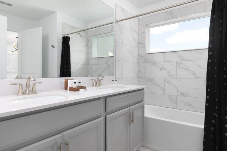 Bathroom 1, Chic Retreat - Unforgettable Stay, Osceola