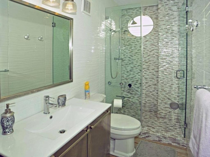 Bathroom 4, Villa Estelle, Miami-Dade