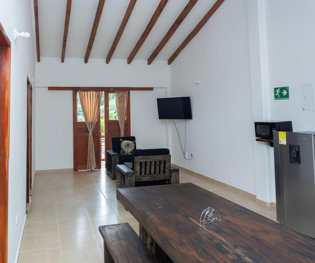 Others 4, Hotel Madre Laura, Jericó