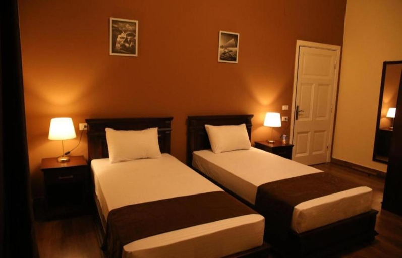 Bedroom 2, Sphinx Hotel, Qasr an-Nil
