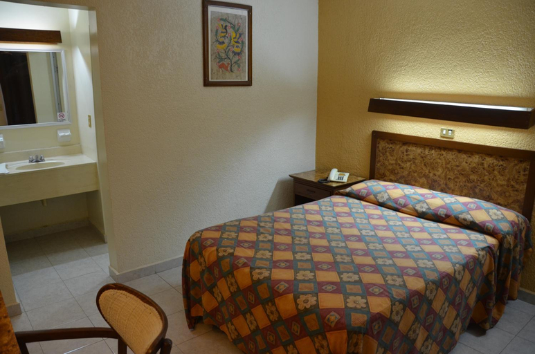 Bedroom 3, Motel los Alpes, Acuña