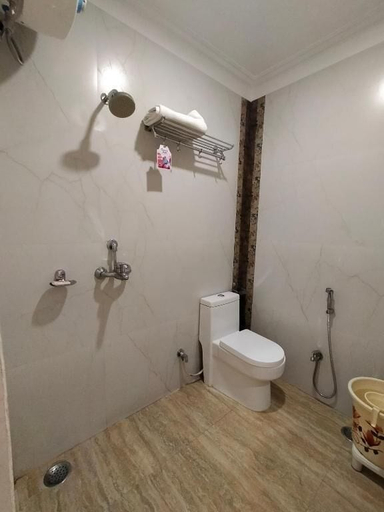 Bathroom 4, HOTEL TEMPLE VIEW, Varanasi