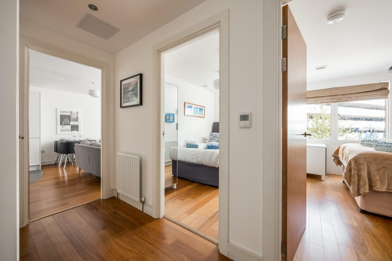 Bedroom 2, Castle Lanes, Poole