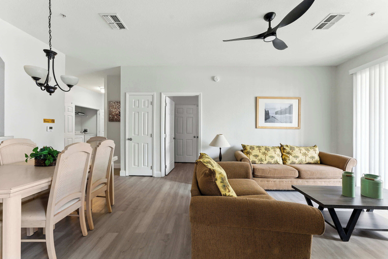 Interior 4, Resort Condo 3BR - Pool, Balcony, Near Disney, Osceola