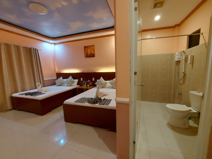 Bathroom 4, New Village Lodge, Oslob