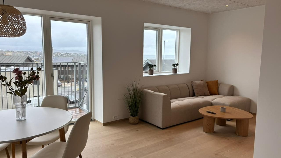 Living area 4, Sea View Apartment with balcony 2BR, Tórshavn