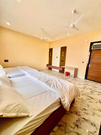 Room 2, Hotel Keshav Palace, Dausa