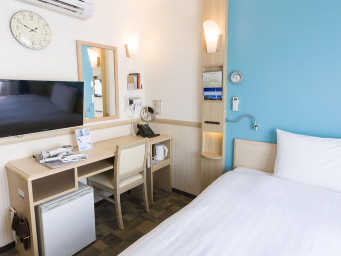 Bedroom 2, Toyoko Inn Marugame Ekimae
