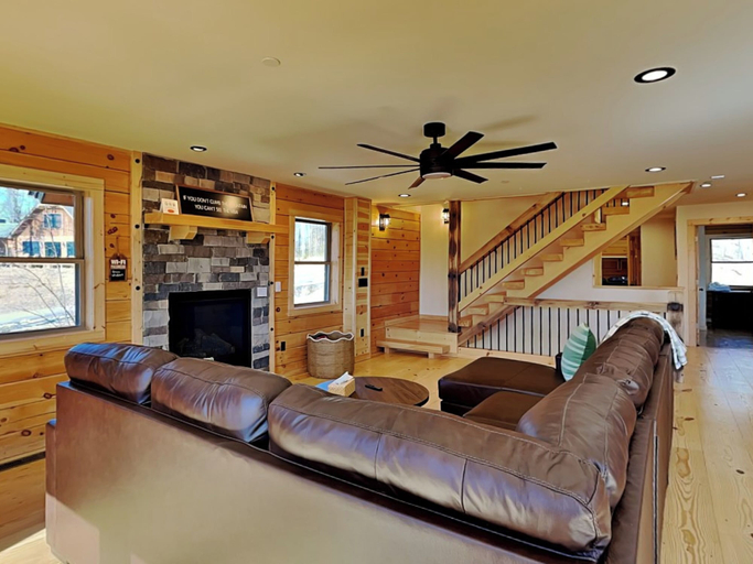 Property amenity 2, Grace Mountain Cabin, Garrett