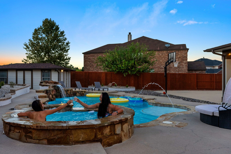 Pool 4, Large Groups' Luxury House Pool Sleep 22, Travis
