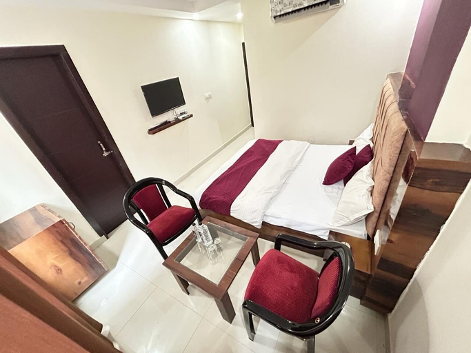 Room 3, Hotel Excotia Haridwar, Dehradun