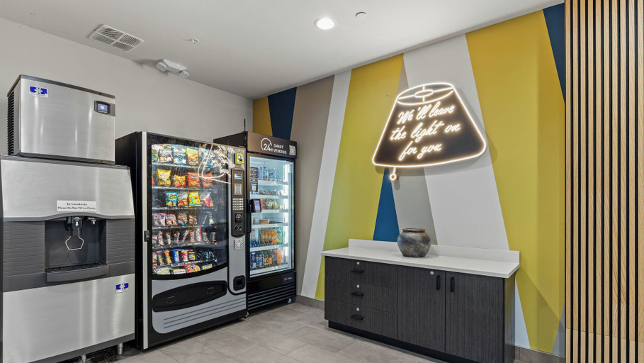Food & Drinks, Studio 6 Richmond Airport, Henrico
