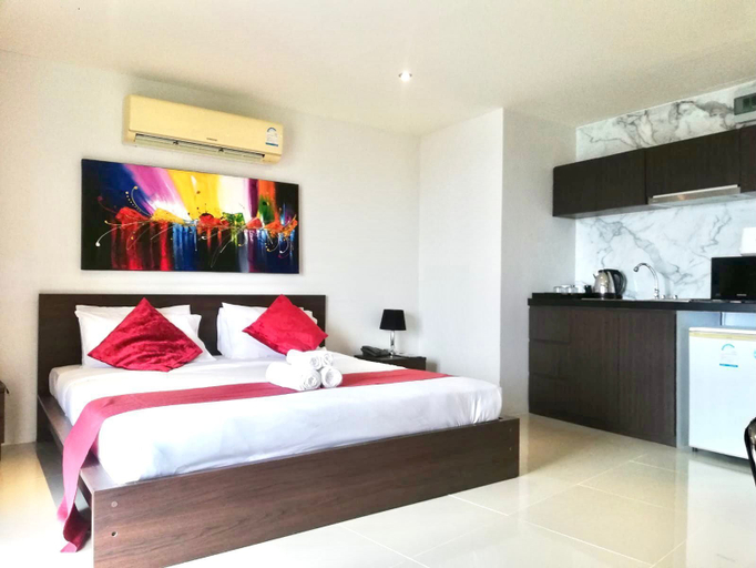 Room 4, Patong Beach Walking Street Seaview C257, Phuket Island