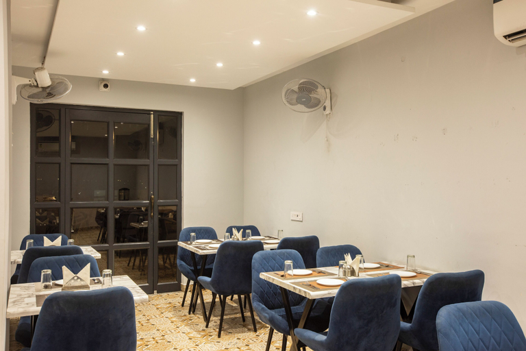 Food & Drinks, Hotel Grace, Delhi