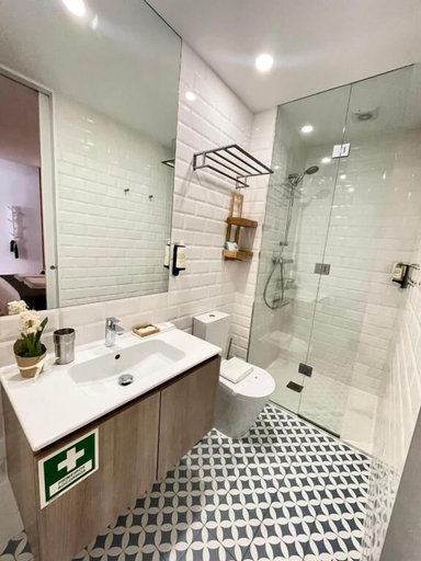 Bathroom 4, 1118 Lofts, Porto