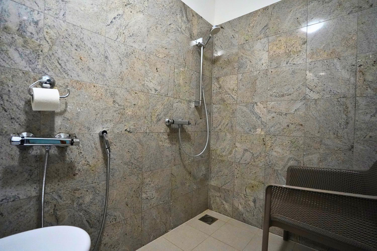 Bathroom 4, Alexandra Sport Hotel, Púchov