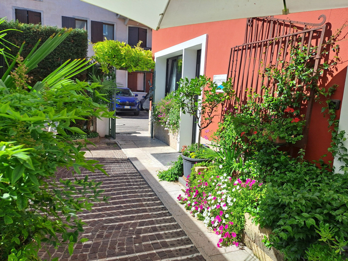 Exterior & Views 2, Boutique Hotel Florivana, Verona
