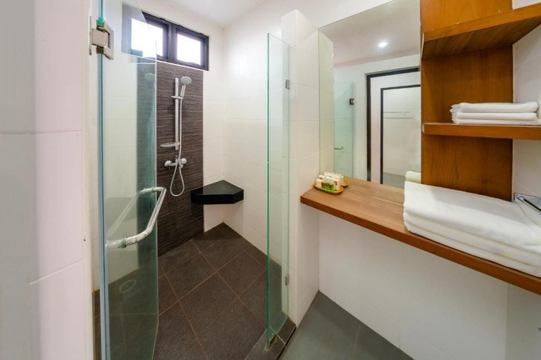 Bathroom 3, Nongnooch Resort Pattaya, Sattahip