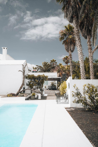 Sport & Beauty 2, Villa Amonita - luxurious space, private pool, Las Palmas