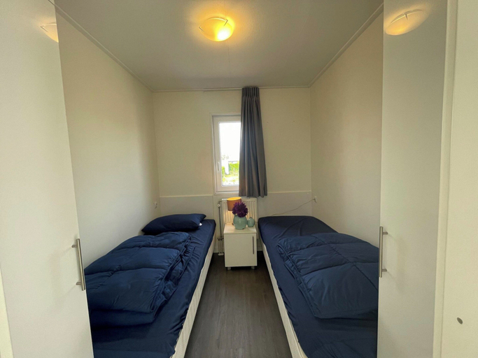 Bedroom 3, 6-guest Stylish Chalet in De Rijp, Graft-De Rijp