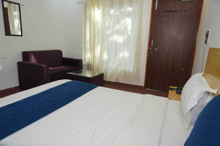 Room 3, Tree Aura Retreat, Garhwal
