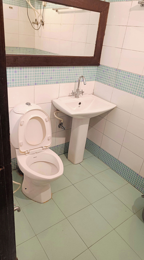 Bathroom, Hotel The Mountain Pine Nainital, Nainital