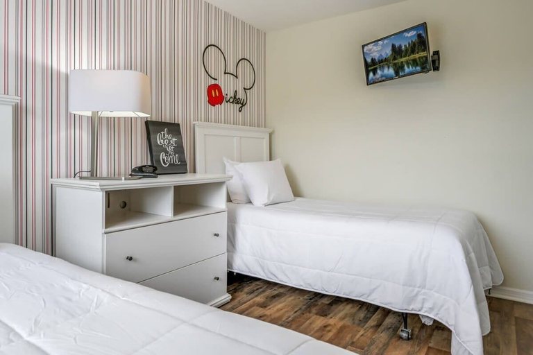 Interior 3, Remodeled Gem - Comfort and Location, Osceola