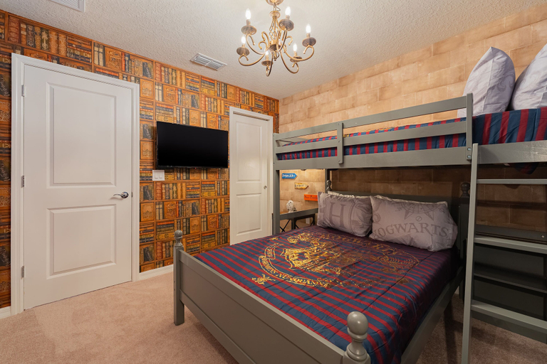 Room 3, Luxury Themed Bedrooms Haven, Polk