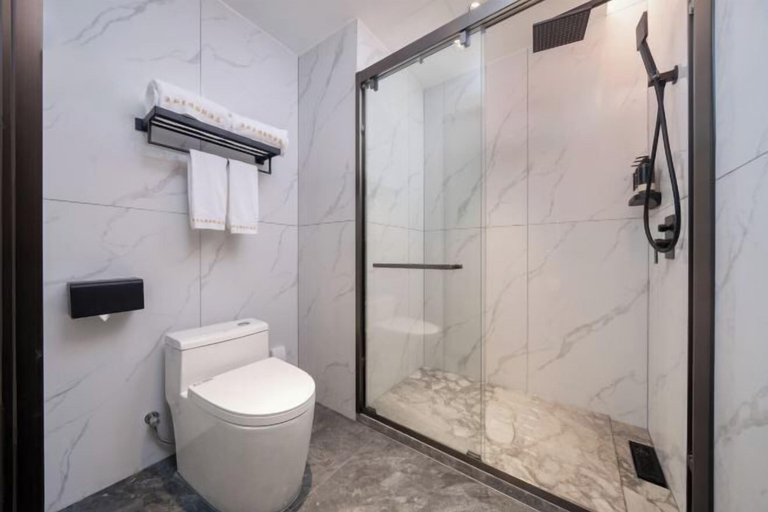 Bathroom 3, Ausland International Hotel, Shanwei
