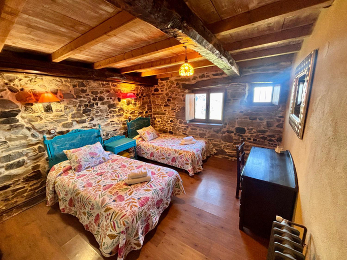 Bedroom, La Rosa del Agua, León