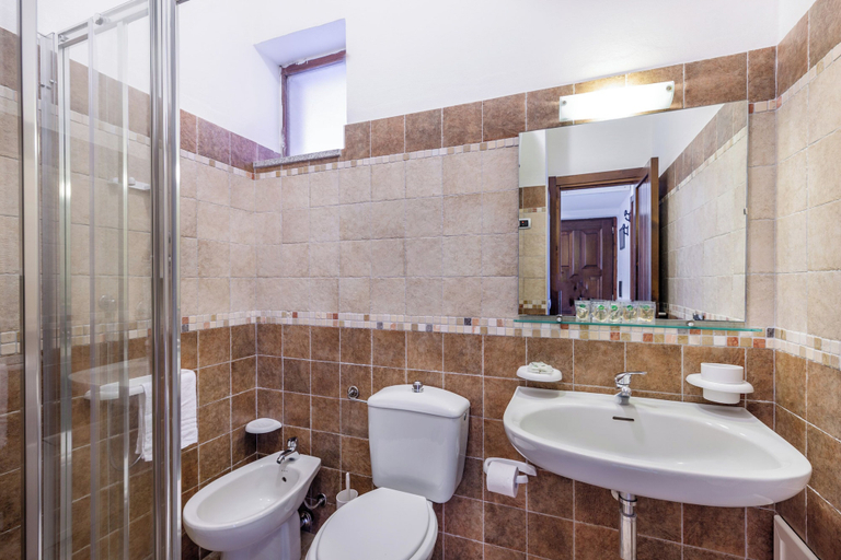 Bathroom 5, Club Hotel Residence Baiaverde, Sassari
