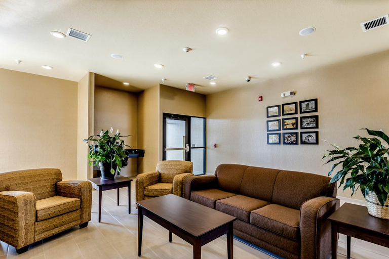 Public Area 1, Cobblestone Inn & Suites - Waverly, Bremer