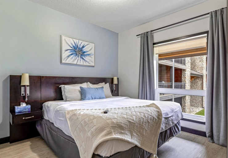 Bedroom 2, Outstanding Mountain Condo - Pool, Hot Tub & Waterslide!, Division No. 15