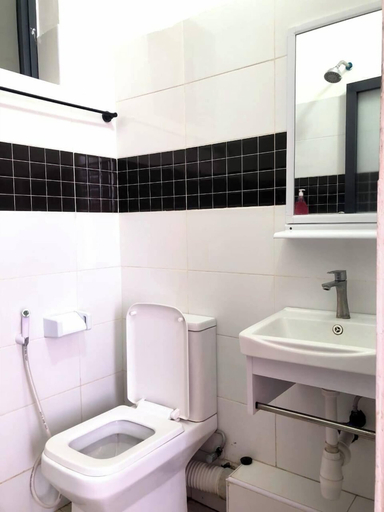 Bathroom 3, White Palms Apartment Bamburi, Nyali