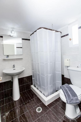 Bathroom 4, Hotel Thetis, Peloponnese